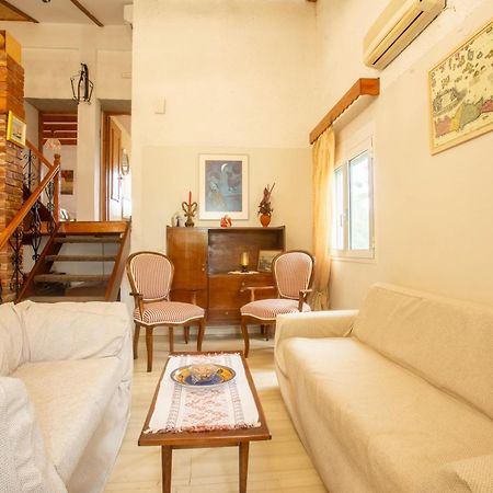 Kamera House Khordhakion Bagian luar foto