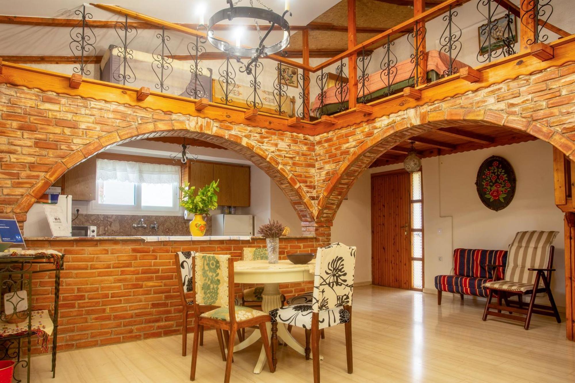 Kamera House Khordhakion Bagian luar foto