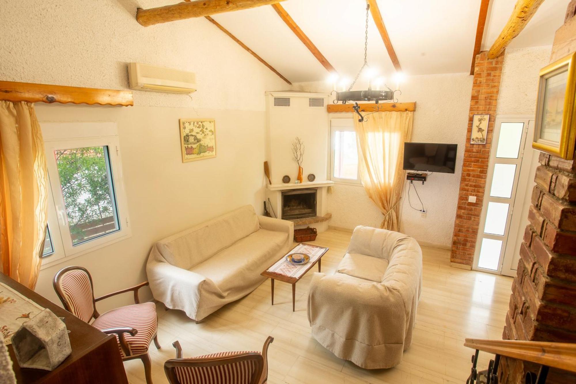 Kamera House Khordhakion Bagian luar foto